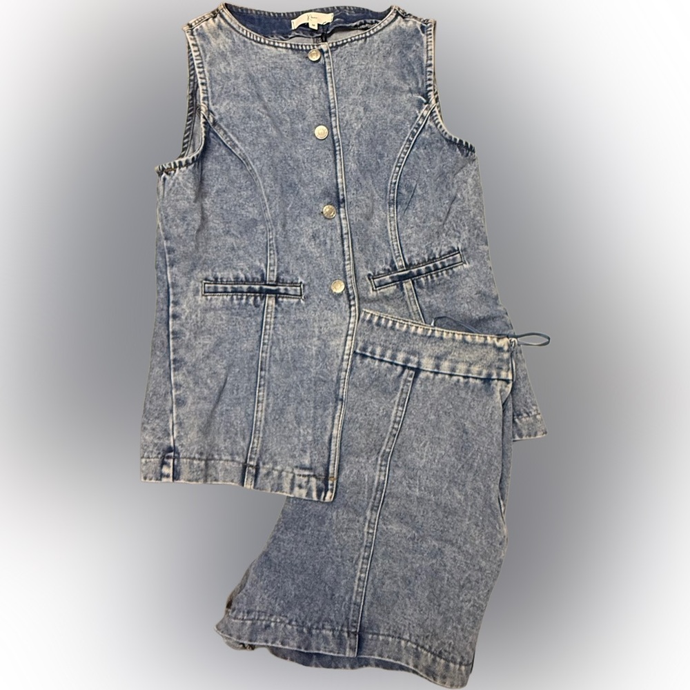 Two-Piece Denim Set - Picture 2 of 6